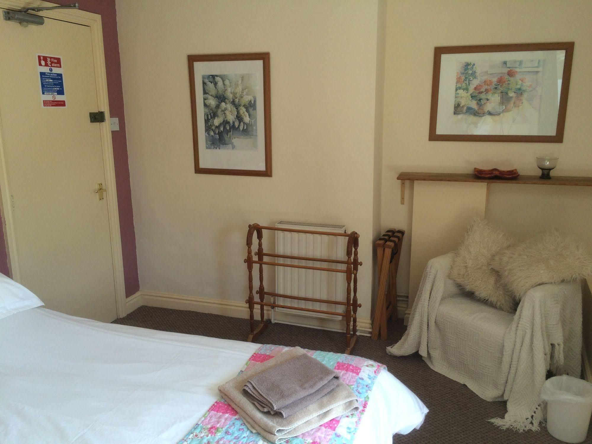 The Gnu Inn North Newbald Экстерьер фото